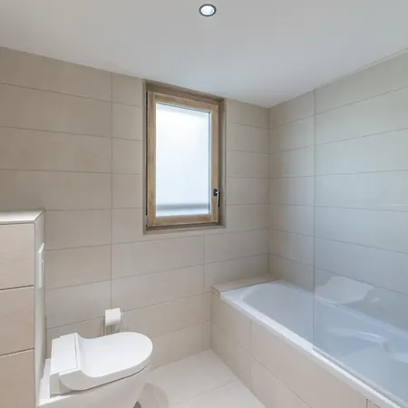 Neuf 65m² Proche Centre-ville - 400m Des Pistes, Wi-fi - Fr-1-645-72